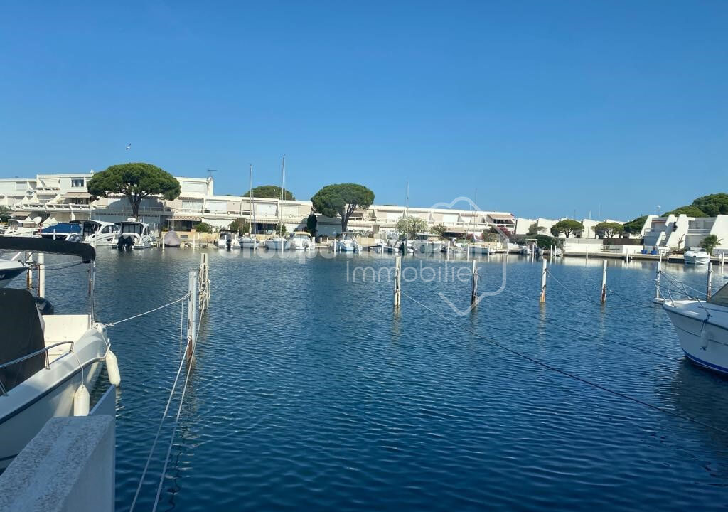 Marina exceptionnelle par son appontement  Le Grau du Roi Port Camargue CM1646 photo8