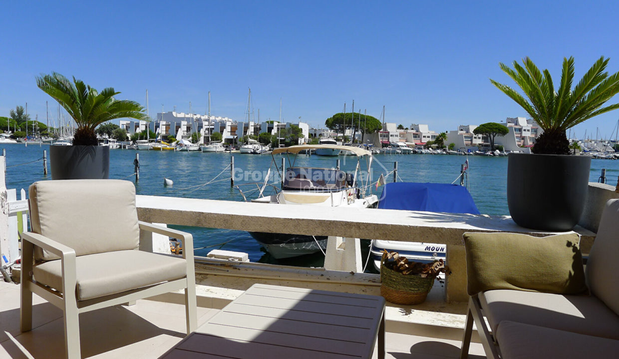 Magnifique Marina Rénovée avec Goût et Vue Imprenable à Port Camargue CM1680 photo2