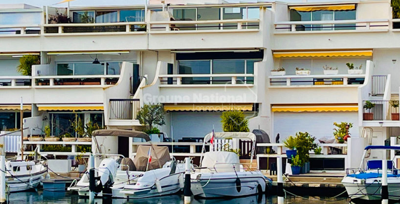 Marina Marina P4 Triplex Port Camargue Le Grau du Roi CM1796 photo1