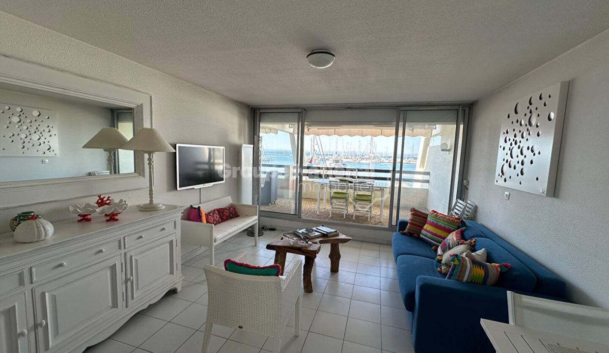 Appartement P3 vue port et mer + parkings et cellier CM1691 photo11