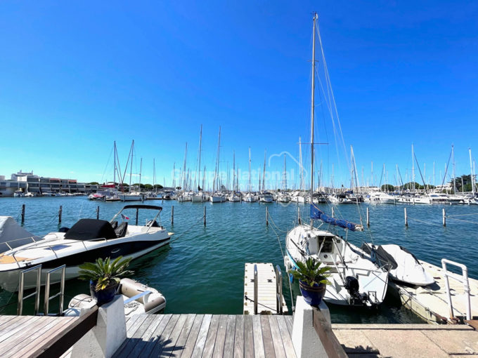 Marina Superbe marina avec accès directe au quai CM1830 photo1