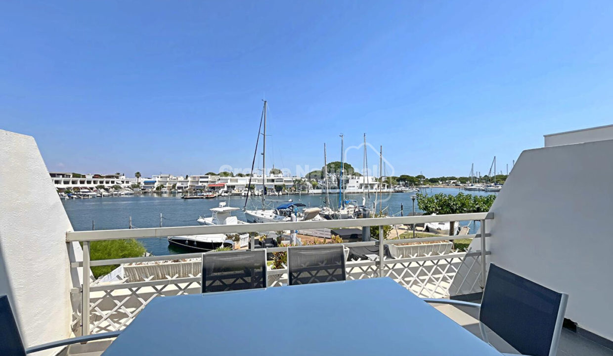 Belle Marina P2 cabine Port Camargue CM1825 photo1