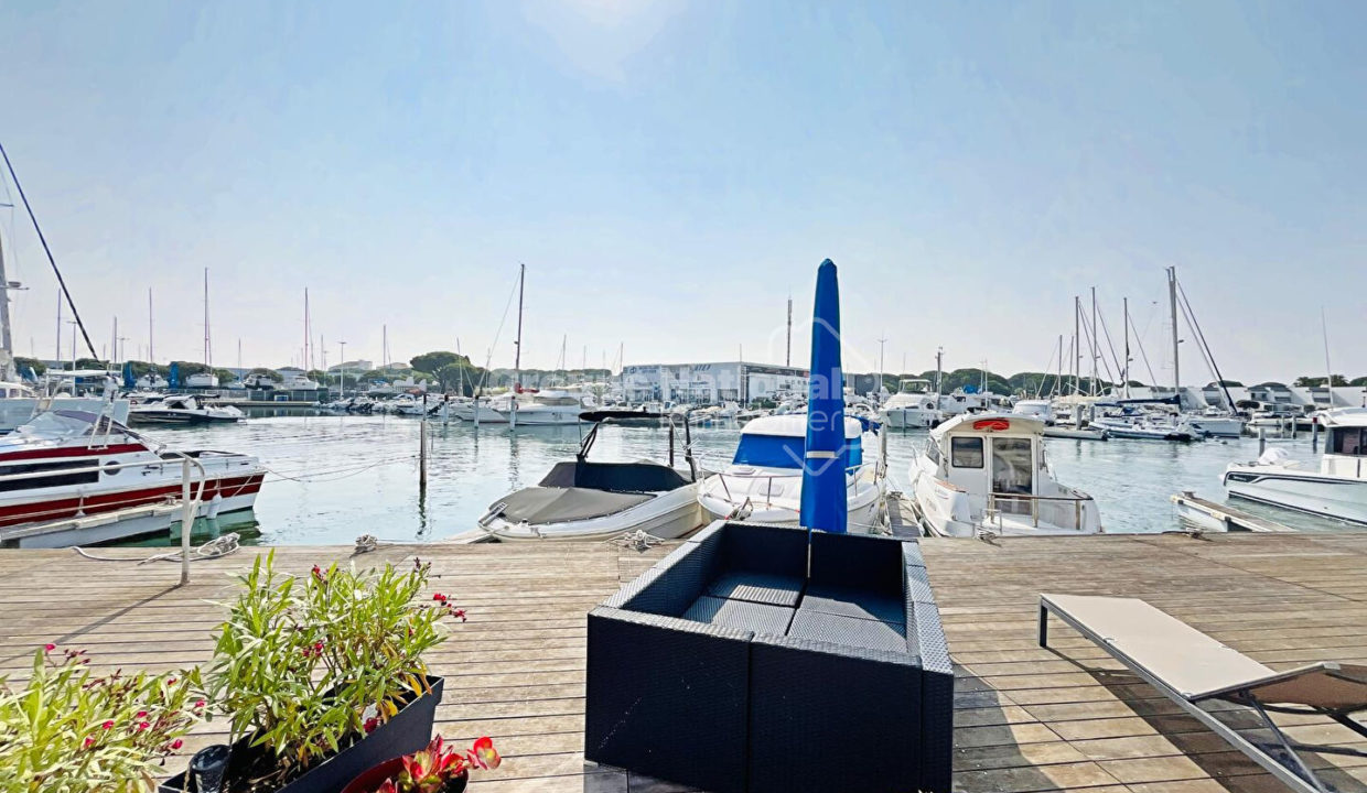 Marina P3 Duplex Exposition Est Port Camargue CM1823 photo1