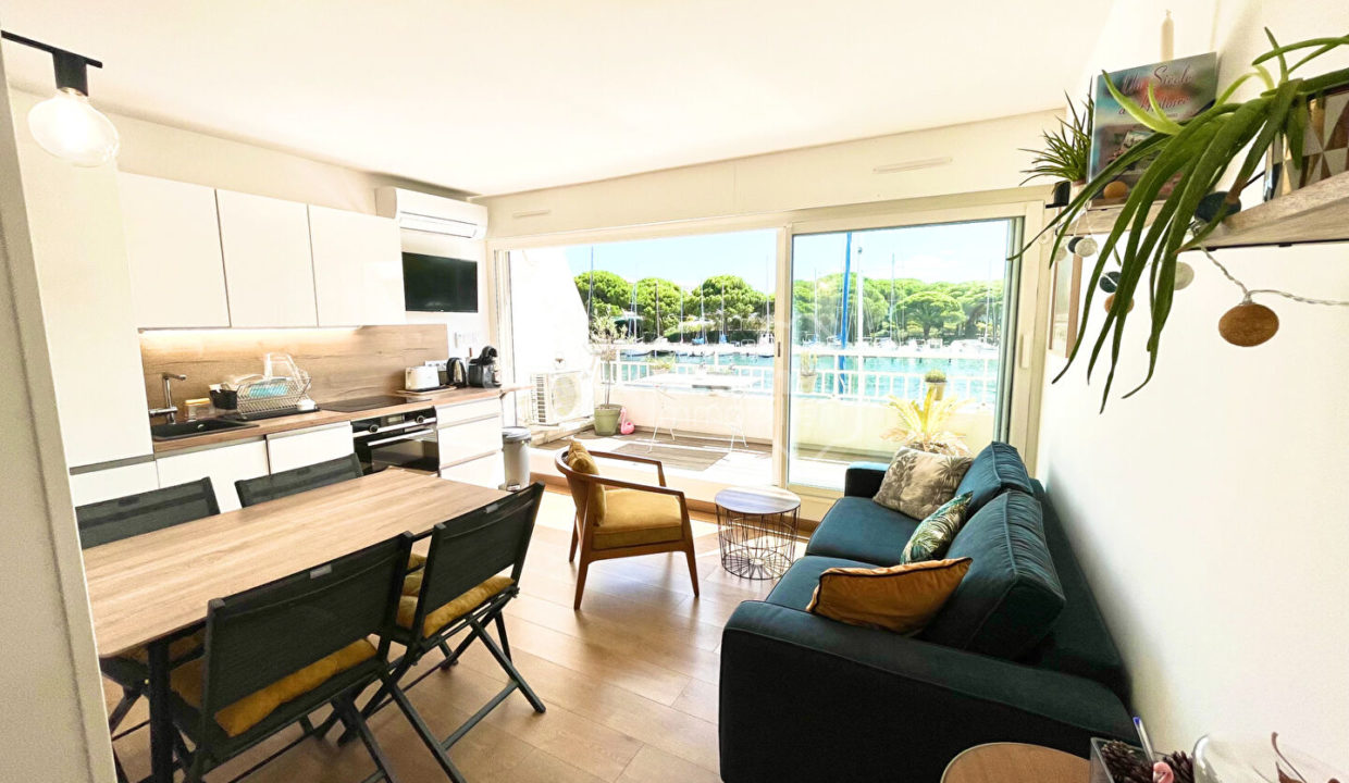 marina avec vu directe sur l'eau CM1828 photo4