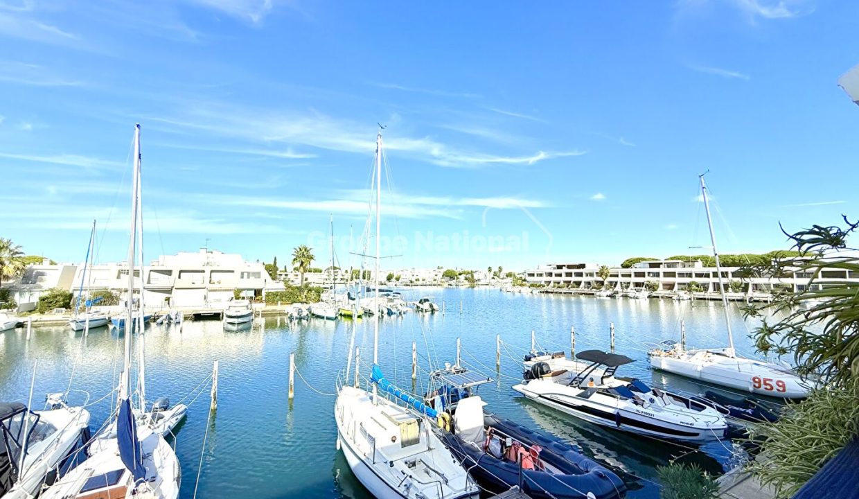 Marina P2 traversante jolie vue dégagée sur le port CM1862 photo1