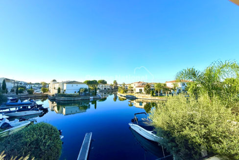 Marina Magnifique marina sur Aigues-Morte avec garage CM1841 photo1