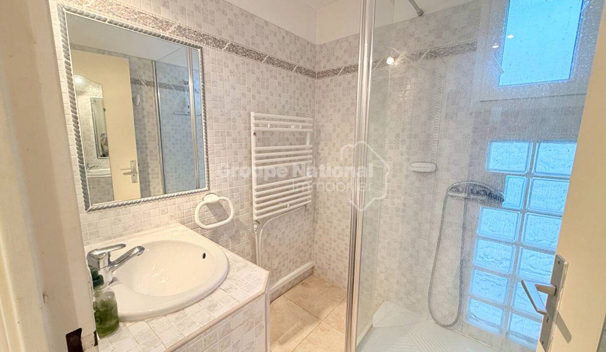 Marina en rez-de-chaussée lumineuse avec garage CM1870 photo7