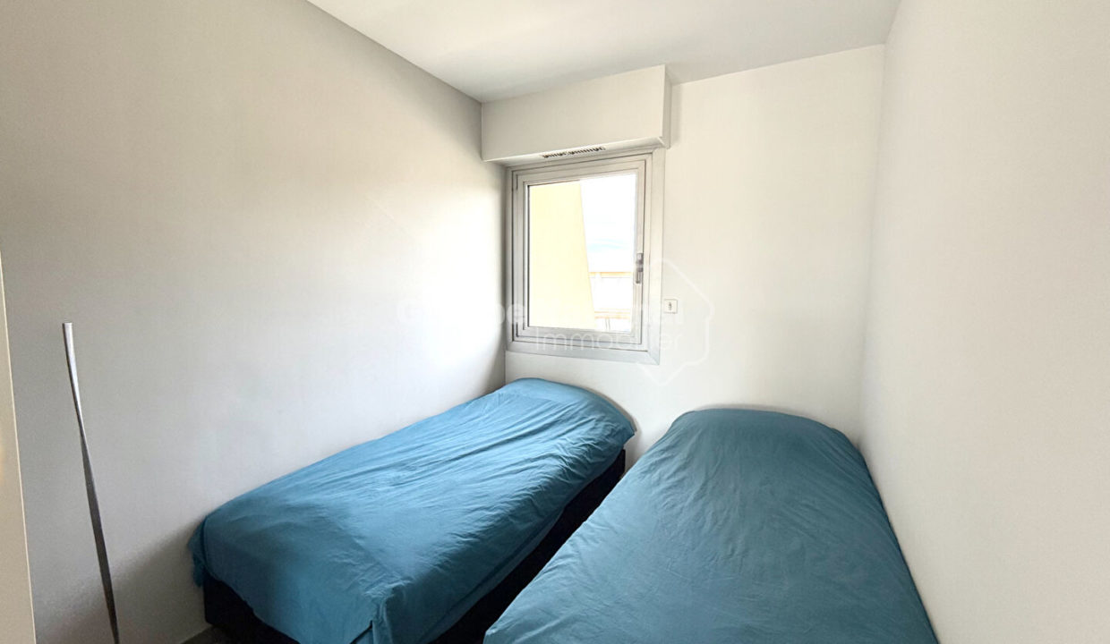 Charmante marina accès direct appontement et terrasse plein Sud CM1833 photo6