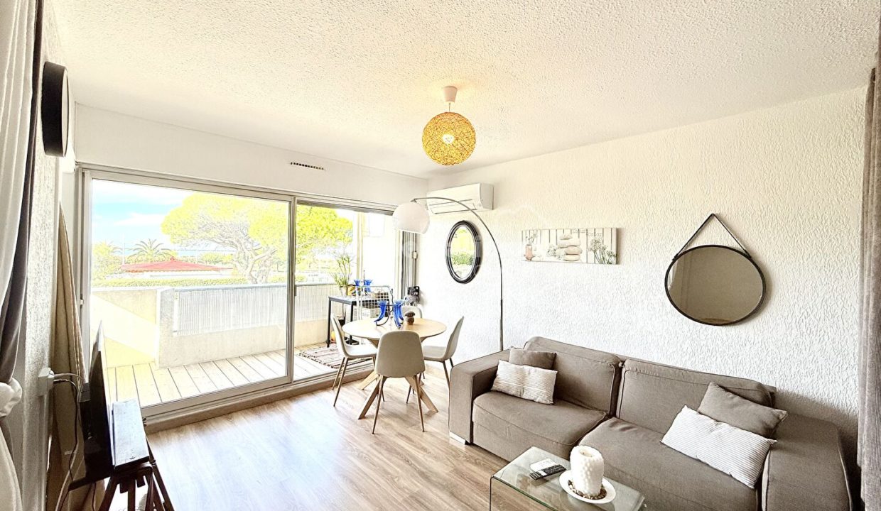 Port-Camargue studio vue mer + parking + cellier CM1859 photo6