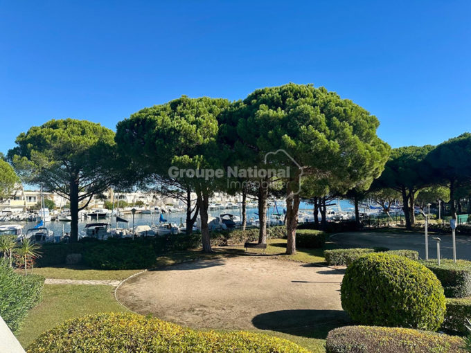 Marina Port-Camargue Studio cabine vue port et jardin CM1871 photo1
