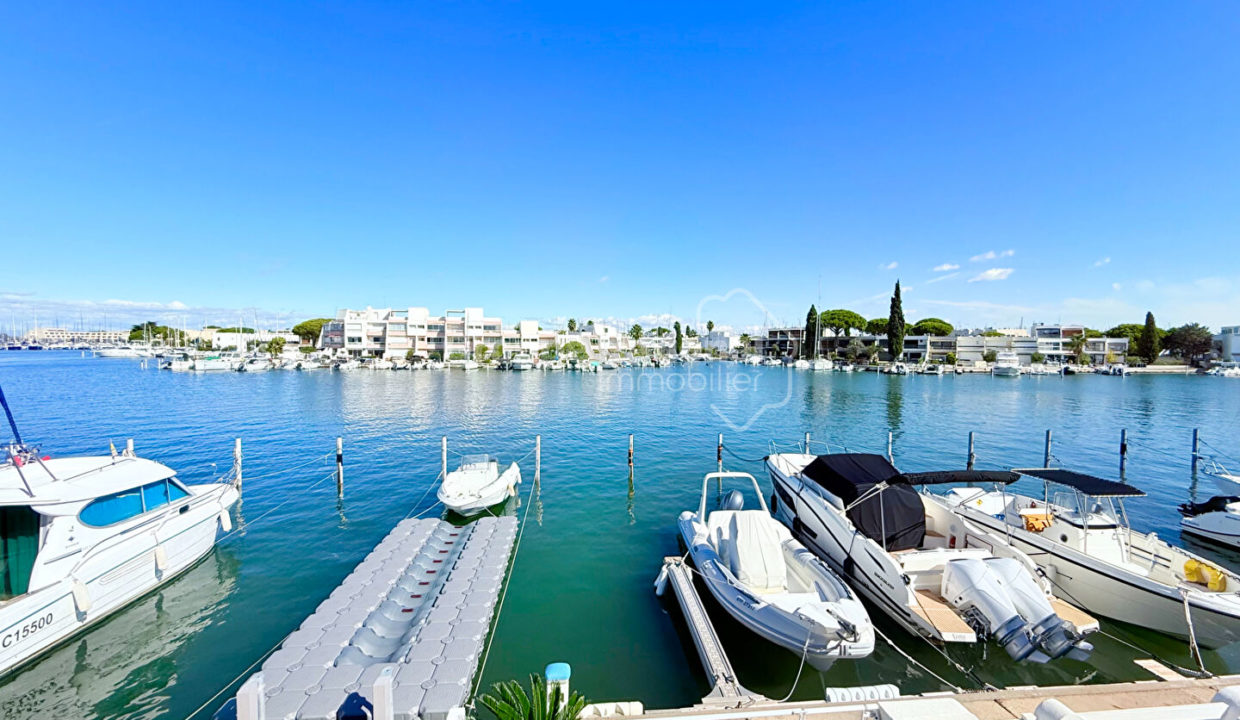 Marina duplex lumineuse avec garage et terrasse CM1854 photo1