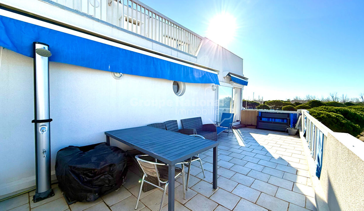 Appartement terrasse XXL avec parking et cellier CM1881 photo2