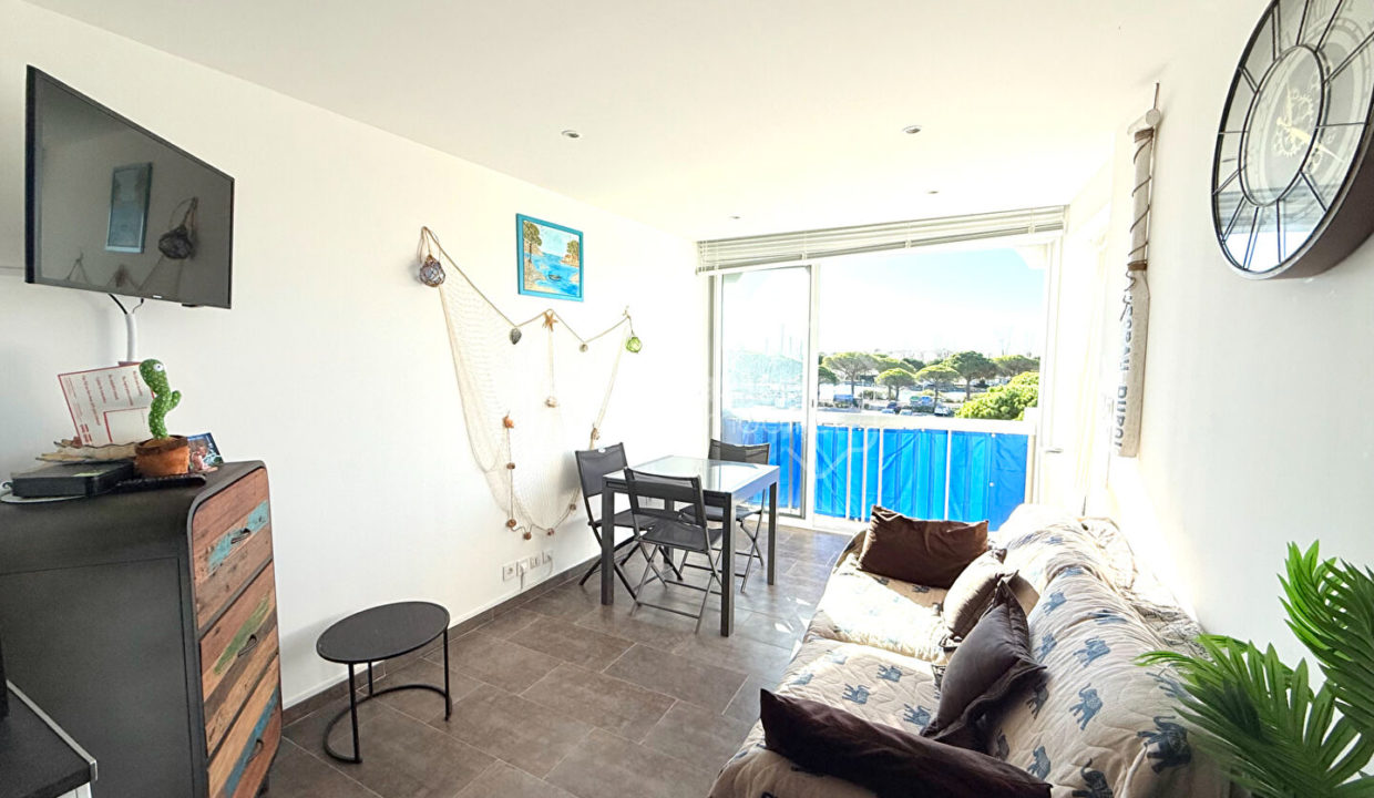 Appartement terrasse XXL avec parking et cellier CM1881 photo3