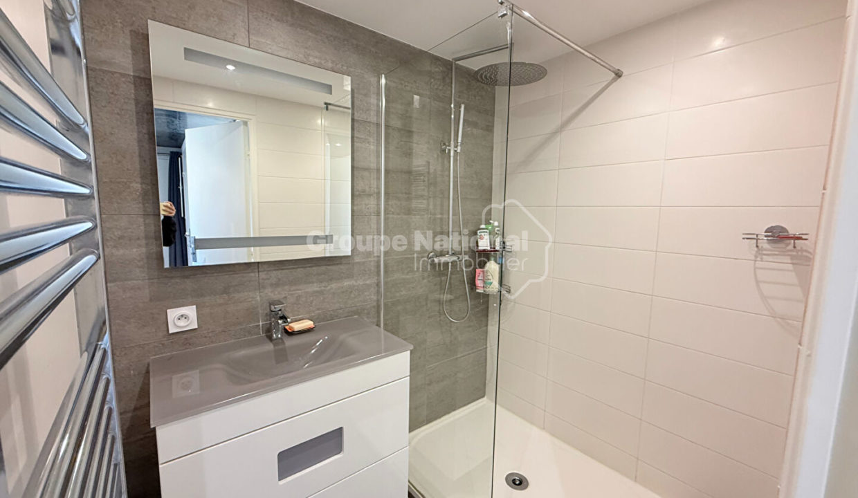 Charmante marina accès direct appontement et terrasse plein Sud CM1884 photo8