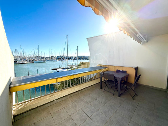 Marina Charmante marina avec accès direct au ponton et proche plage CM1882 photo1