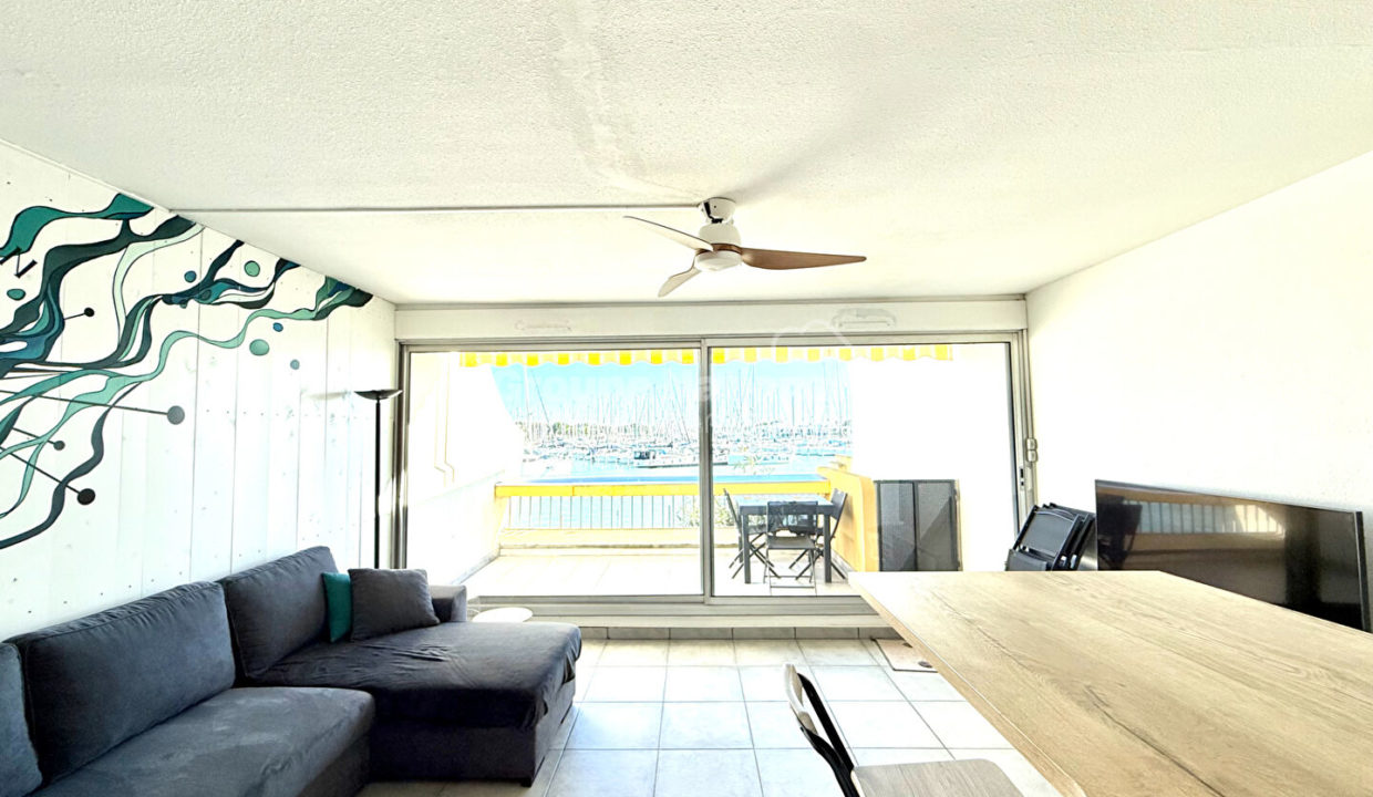 Charmante marina avec accès direct au ponton et proche plage CM1882 photo10