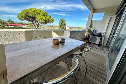 Marina Port-Camargue studio vue mer + parking + cellier CM1859 photo1