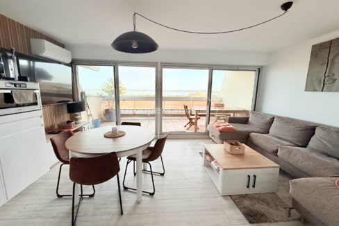 Marina Port-Camargue P3 vue mer parking cellier CM1877 photo1