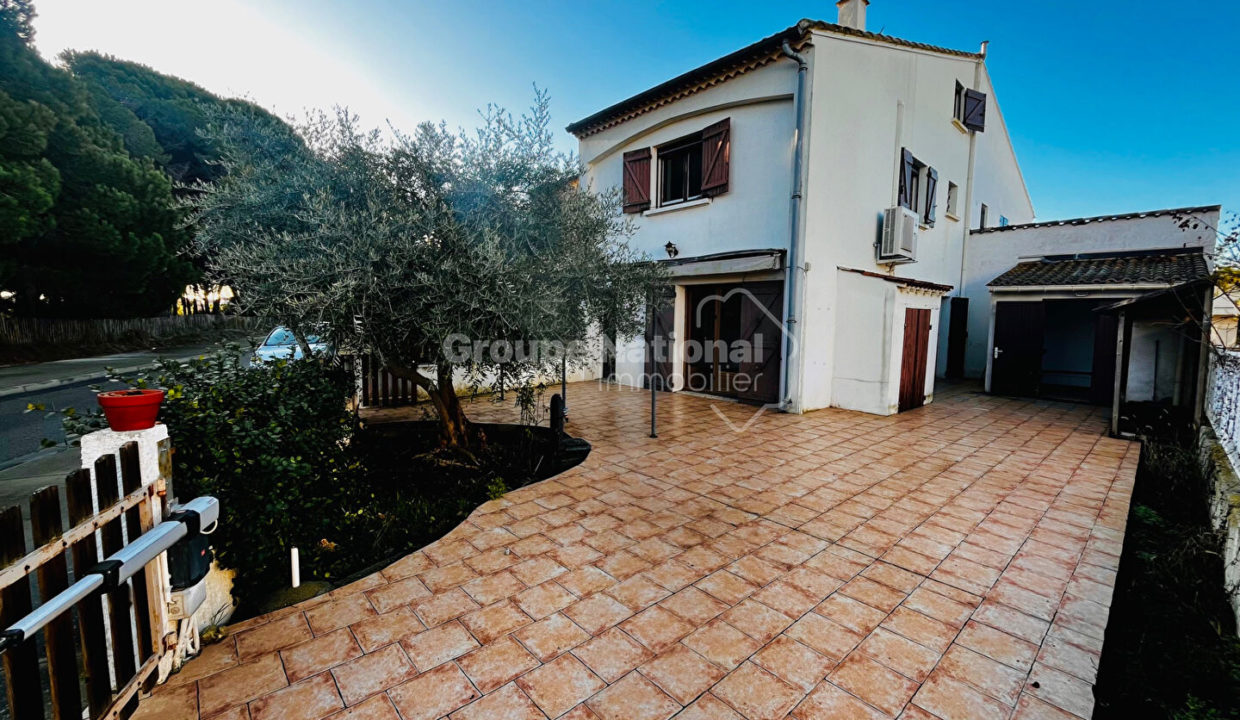 Belle maison avec jardin proche de la plage CM1890 photo1