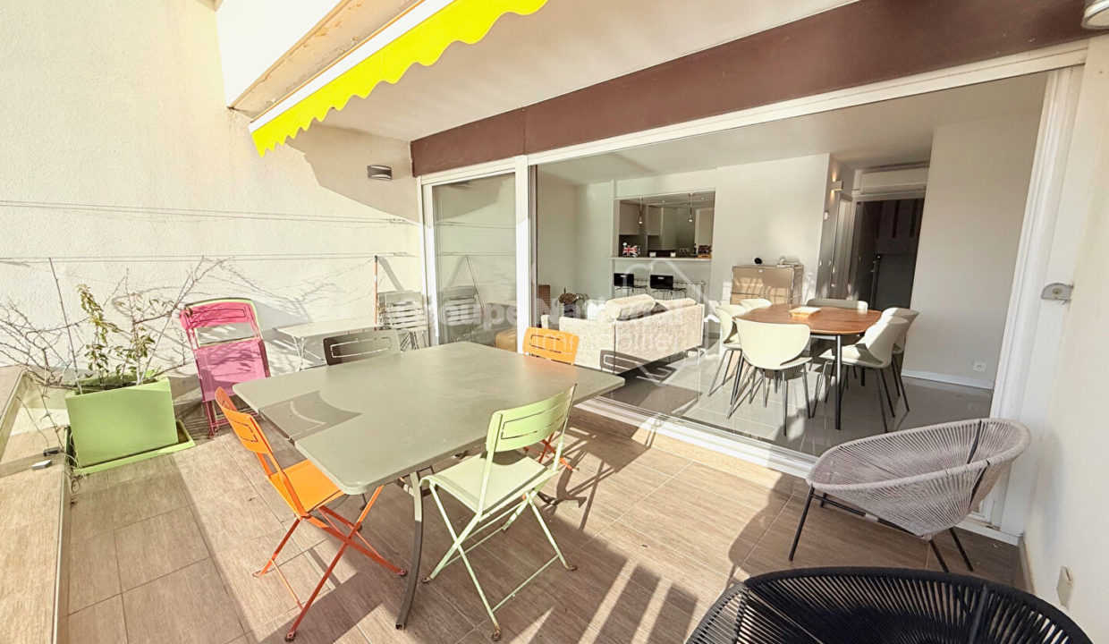 Marina P3 rez-de-chaussée accès direct quai et abri voiture CM1872 photo3