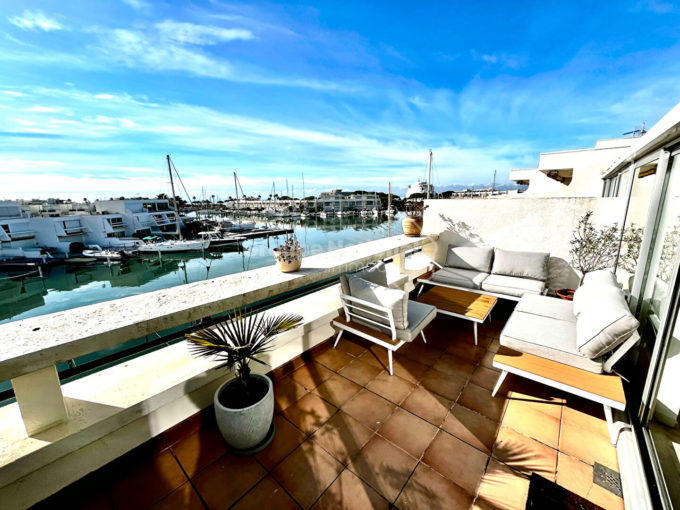 Marina Splendide marina avec appontement large CM1893 photo1