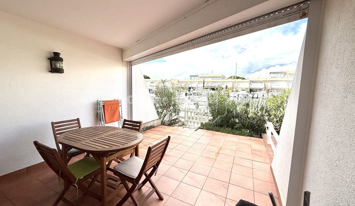 Marina Duplex avec Garage et Appontement large CM1903 photo2