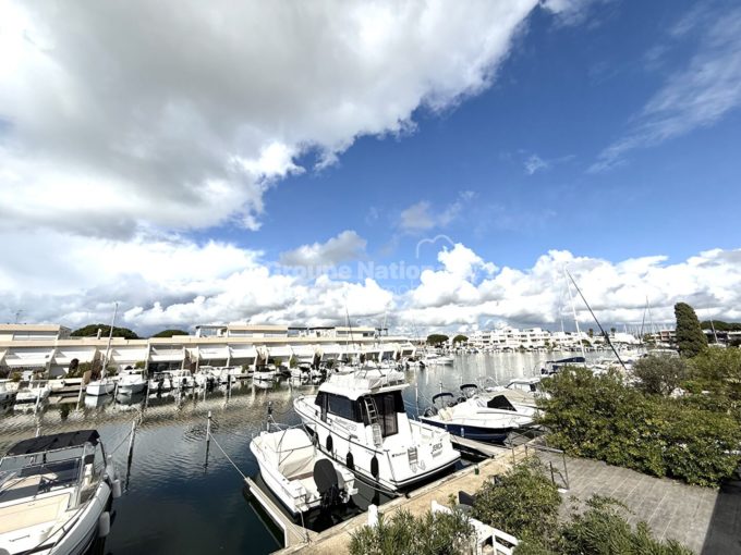 Marina Marina Duplex avec Garage et Appontement large CM1903 photo1