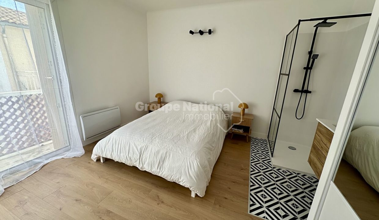 Centre-ville Grau-du-roi appartement duplex rénové CM1900 photo8
