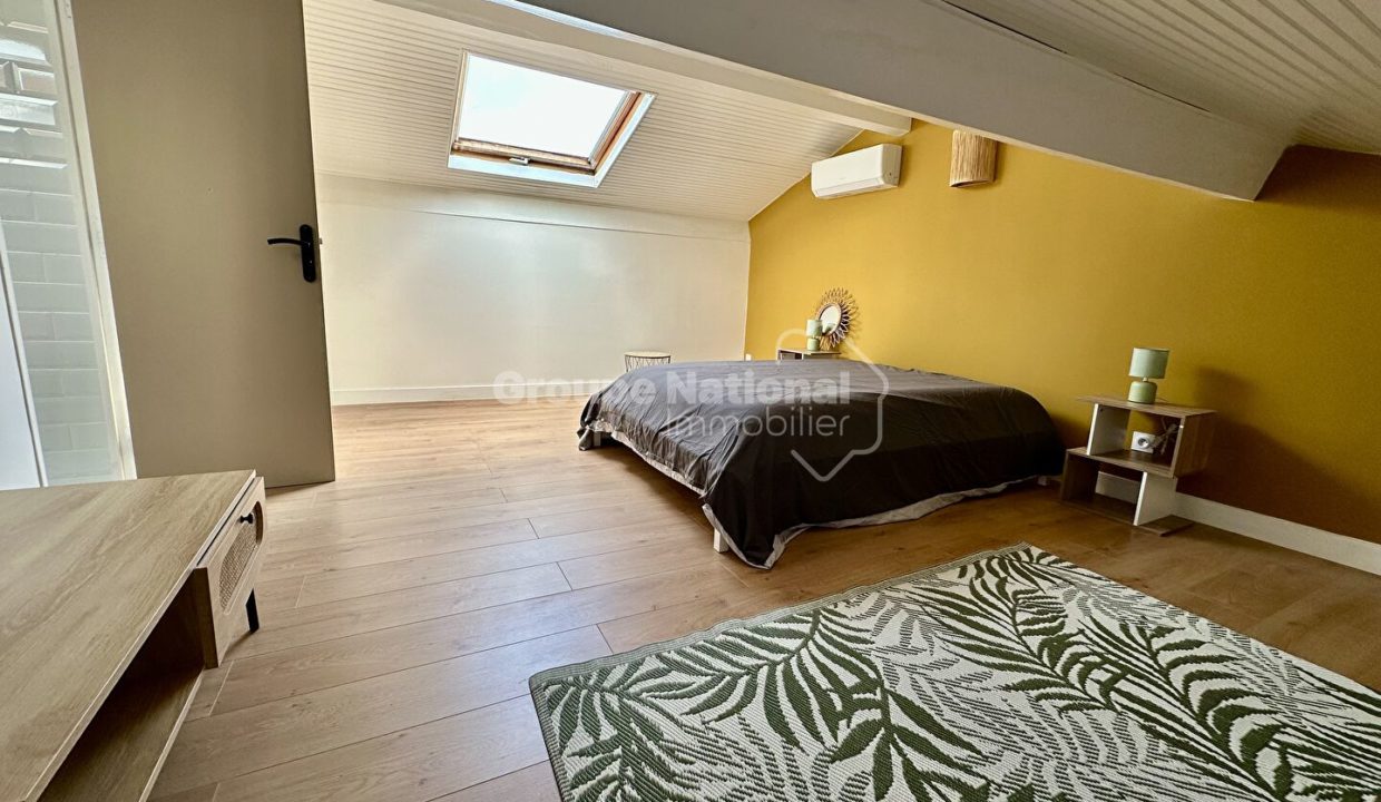 Centre-ville Grau-du-roi appartement duplex rénové CM1900 photo9