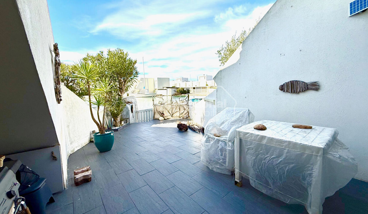 Marina rez-de-chaussée P3 proche plage CM1897 photo8