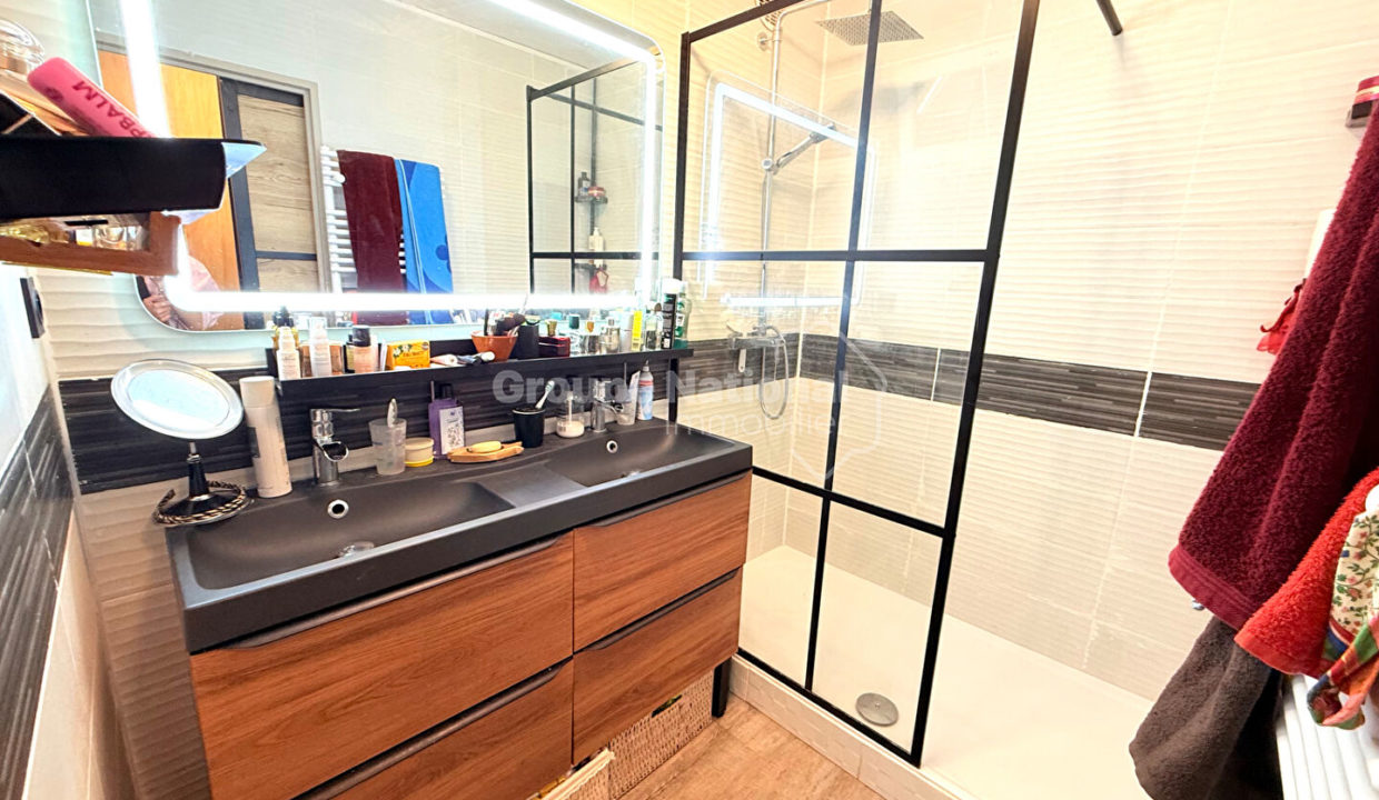 Marina avec appontement large et proche de la plage et des commerces CM1911 photo7