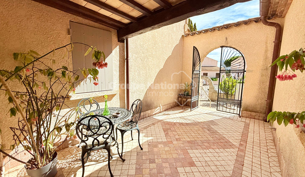 Maison en pierre de 151 m² avec grand jardin et garage CM1845 photo2