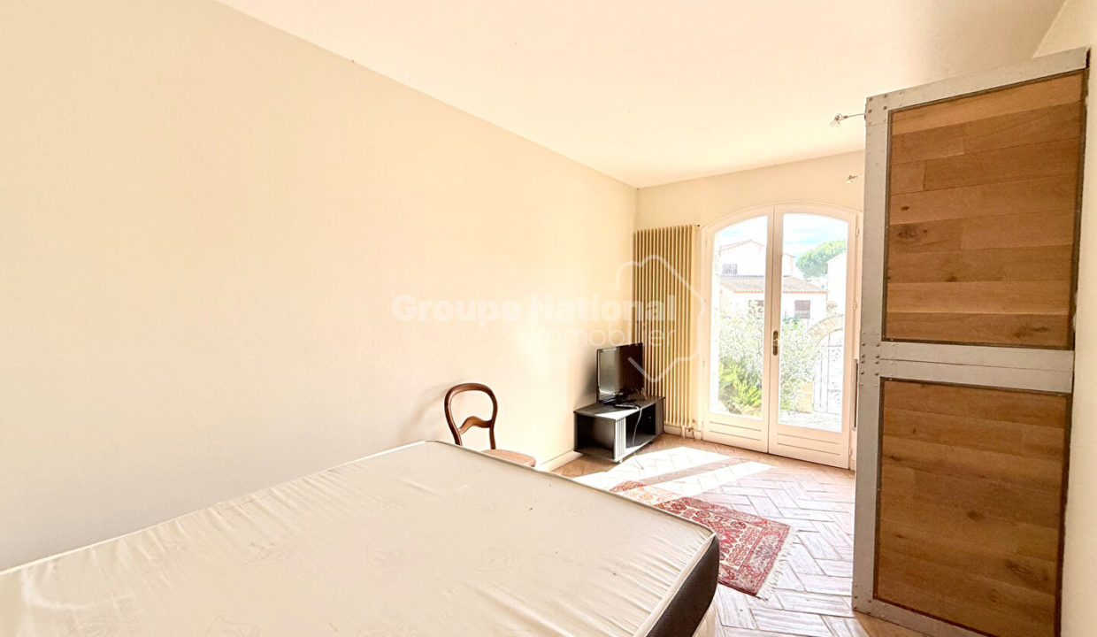 Maison en pierre de 151 m² avec grand jardin et garage CM1845 photo7