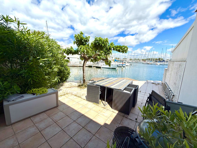 Marina Superbe appartement avec terrasse et vue sur le port CM1910 photo1