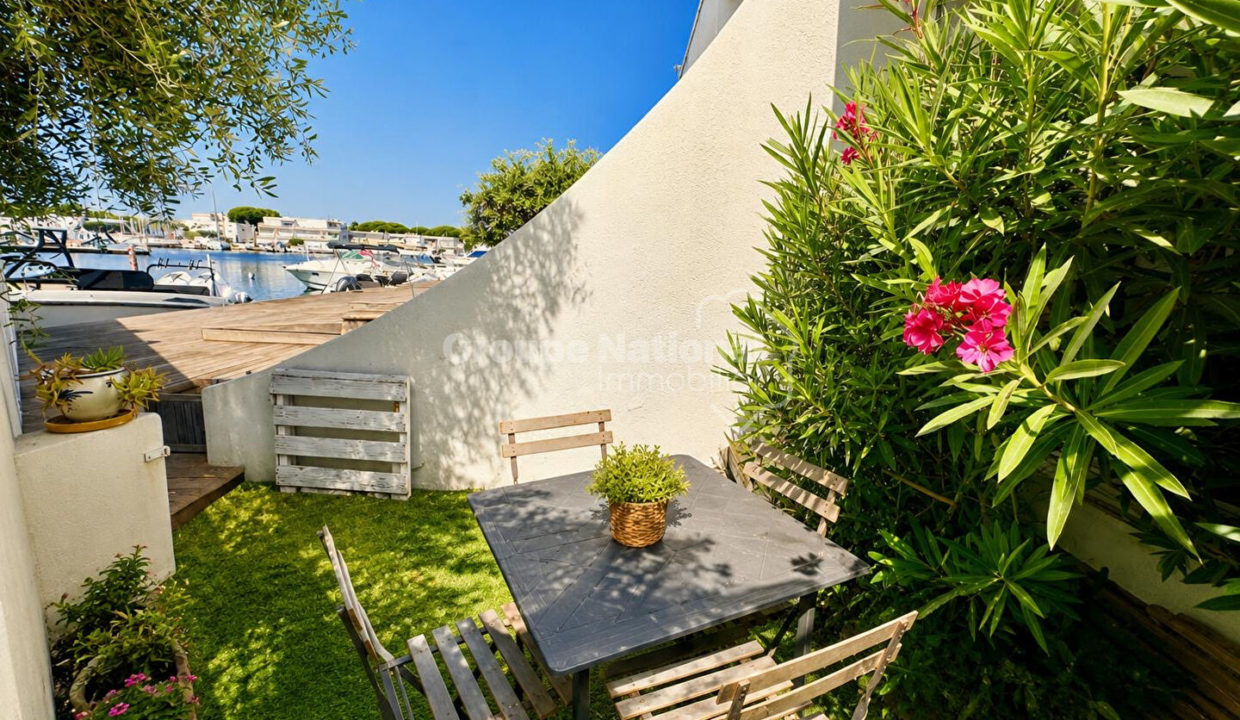 Rare appartement de plain-pied dans les marinas CM1932 photo1
