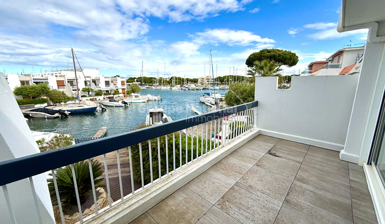 Marina duplex avec grand garage et appontement large CM1917 photo6