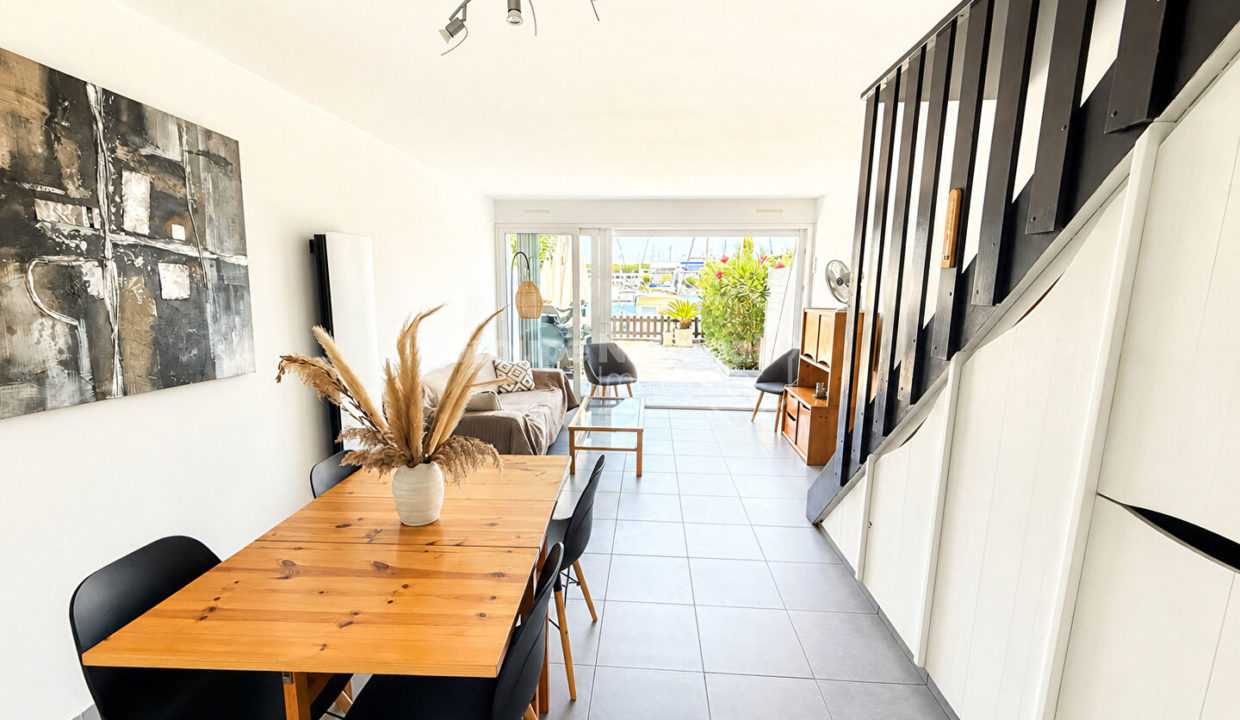 Port-Camargue proche plage Marina en duplex avec terrasse CM1947 photo2