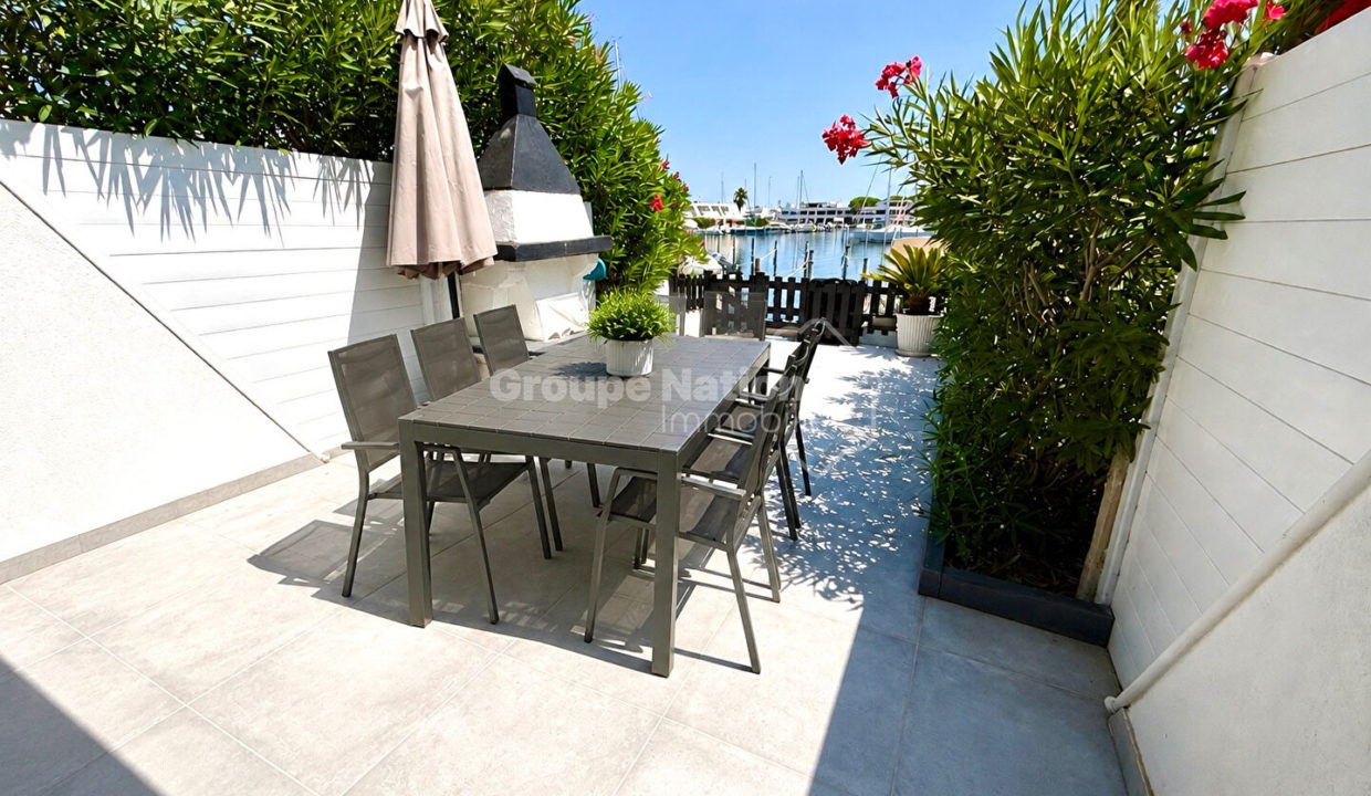 Port-Camargue proche plage Marina en duplex avec terrasse CM1947 photo1