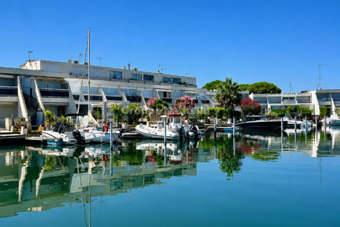 Marina Marina en rez-de-chaussée avec appontement large CM1931 photo1