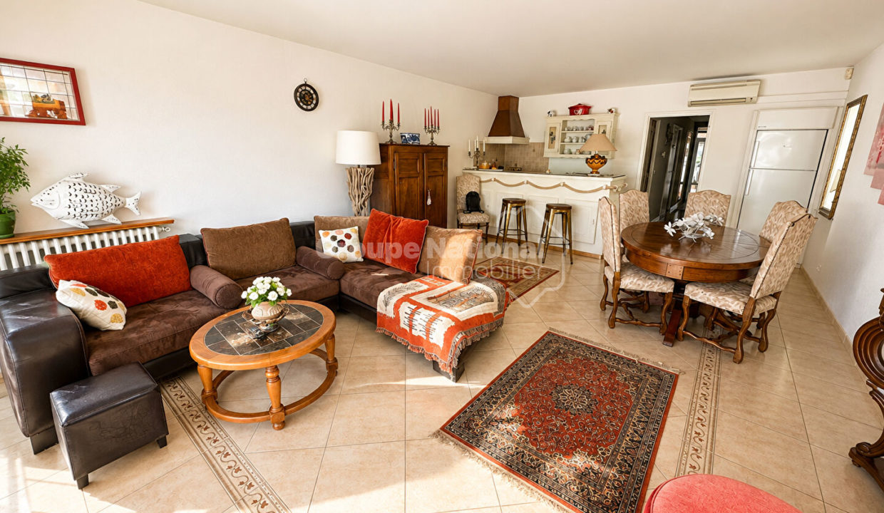 Marina d'exception en duplex appontement large CM1950 photo5