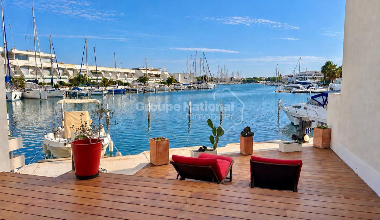 Marina P3 traversante proche commerces et plage avec terrasses XXL CM1964 photo1